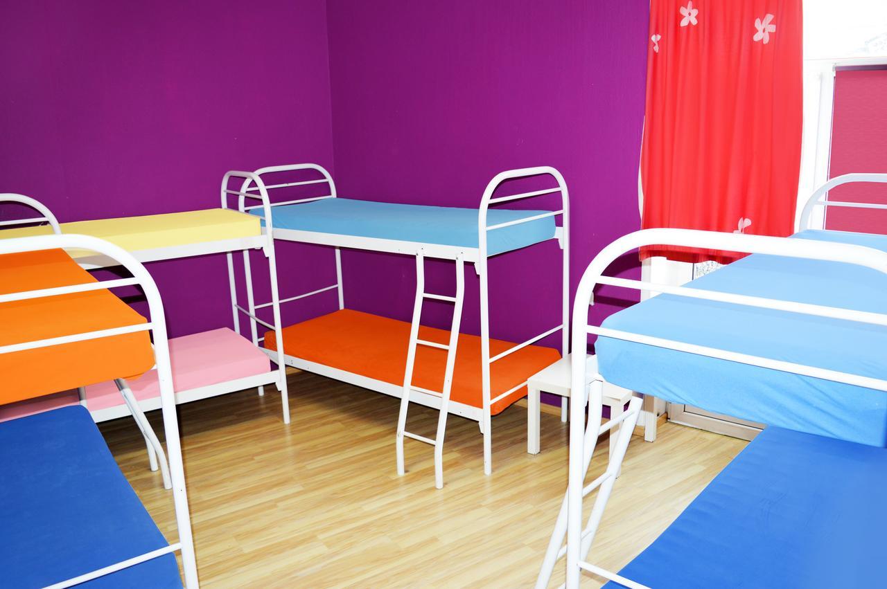 City Center Hostel Киев Хотелски Легла снимка